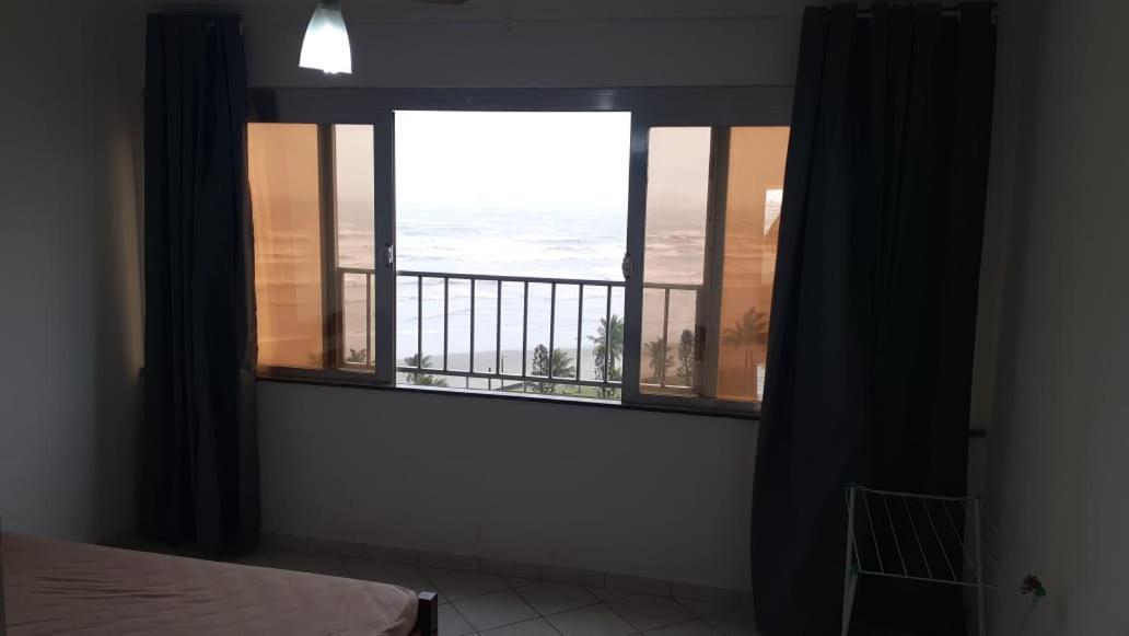 Apartamento Frente A Praia Peruíbe Eksteriør bilde