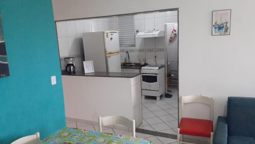 Apartamento Frente A Praia Peruíbe Eksteriør bilde